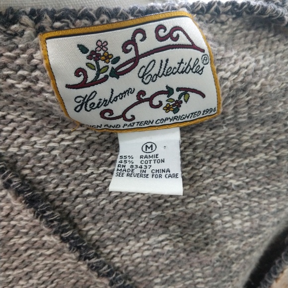 Heirlooms Collection Sweater - Picture 2 of 3